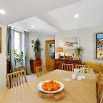 Chateau De La Renaudie Bed & Breakfast Saint-Privat-des-Pres