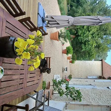 Bed & Breakfast Chateau De La Renaudie Saint-Privat-des-Pres